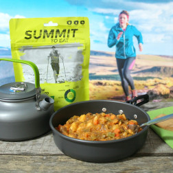 Summit beef and potato stew (118g)